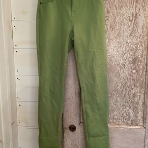 Women’s Tempo Paris green pants size 4 spandex